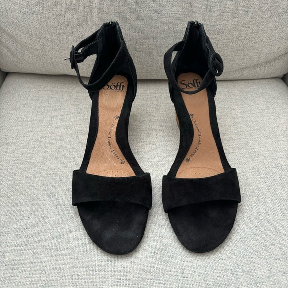 Sofft | NEW Black Suede Wedge Sandal - Size 9.5 - Picture 2 of 4
